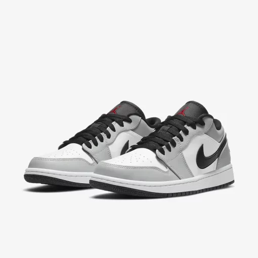 Jordan 1 Low Light Smoke Grey553558 030 1jordanskor.se