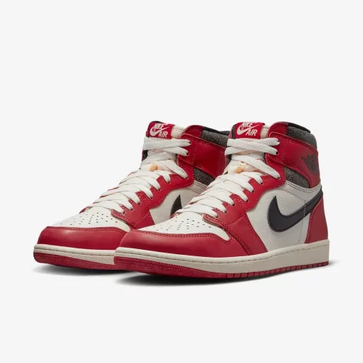 Jordan 1 Retro High OG Chicago Lost And Found_1